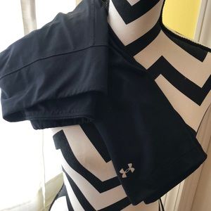 Under Armour black Capri exercise leggings